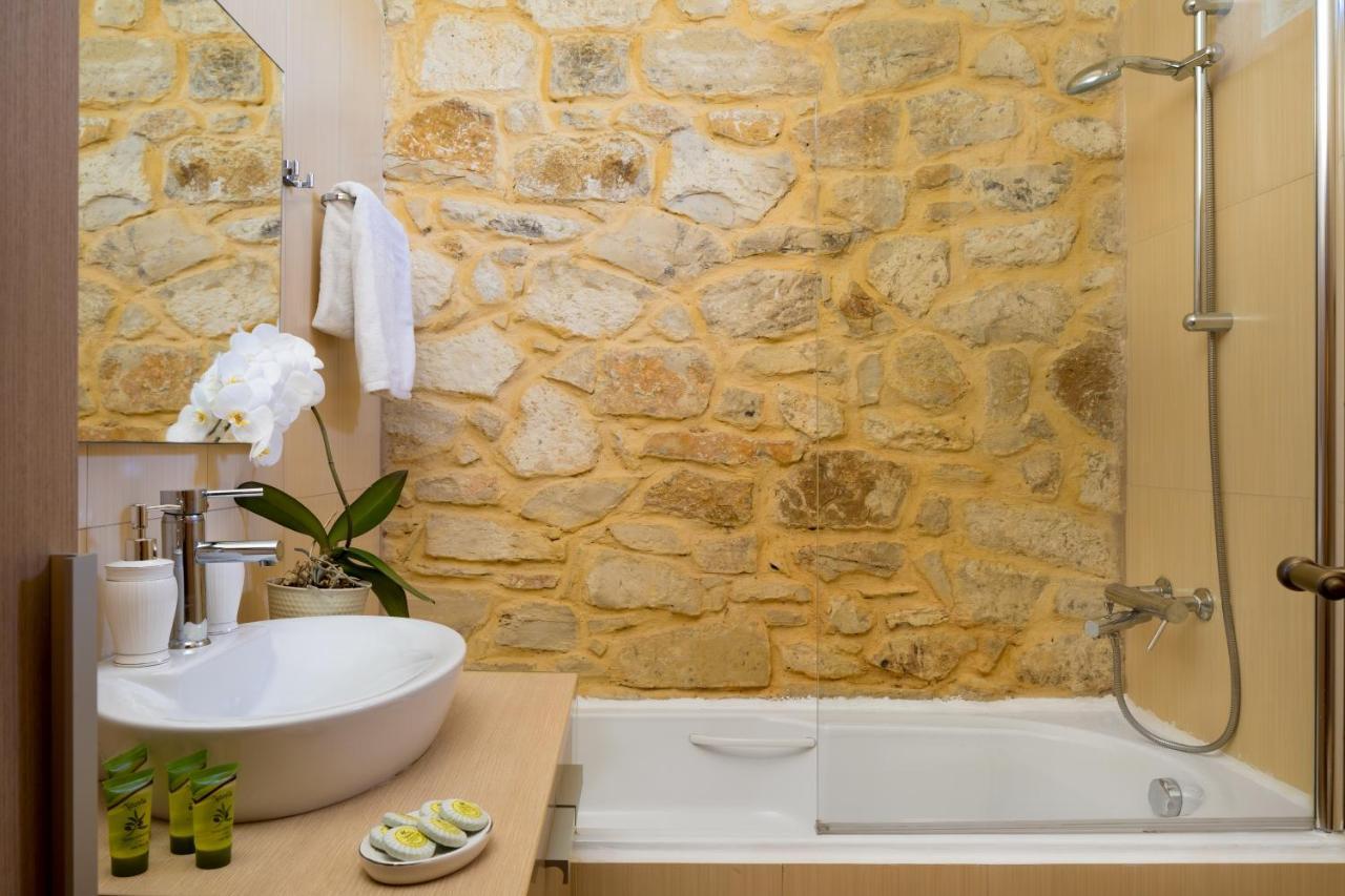 Olga'S Filoxenia - Villa Aladanos-Private Pool And Heated Jacuzzi Makhairoi Exterior photo